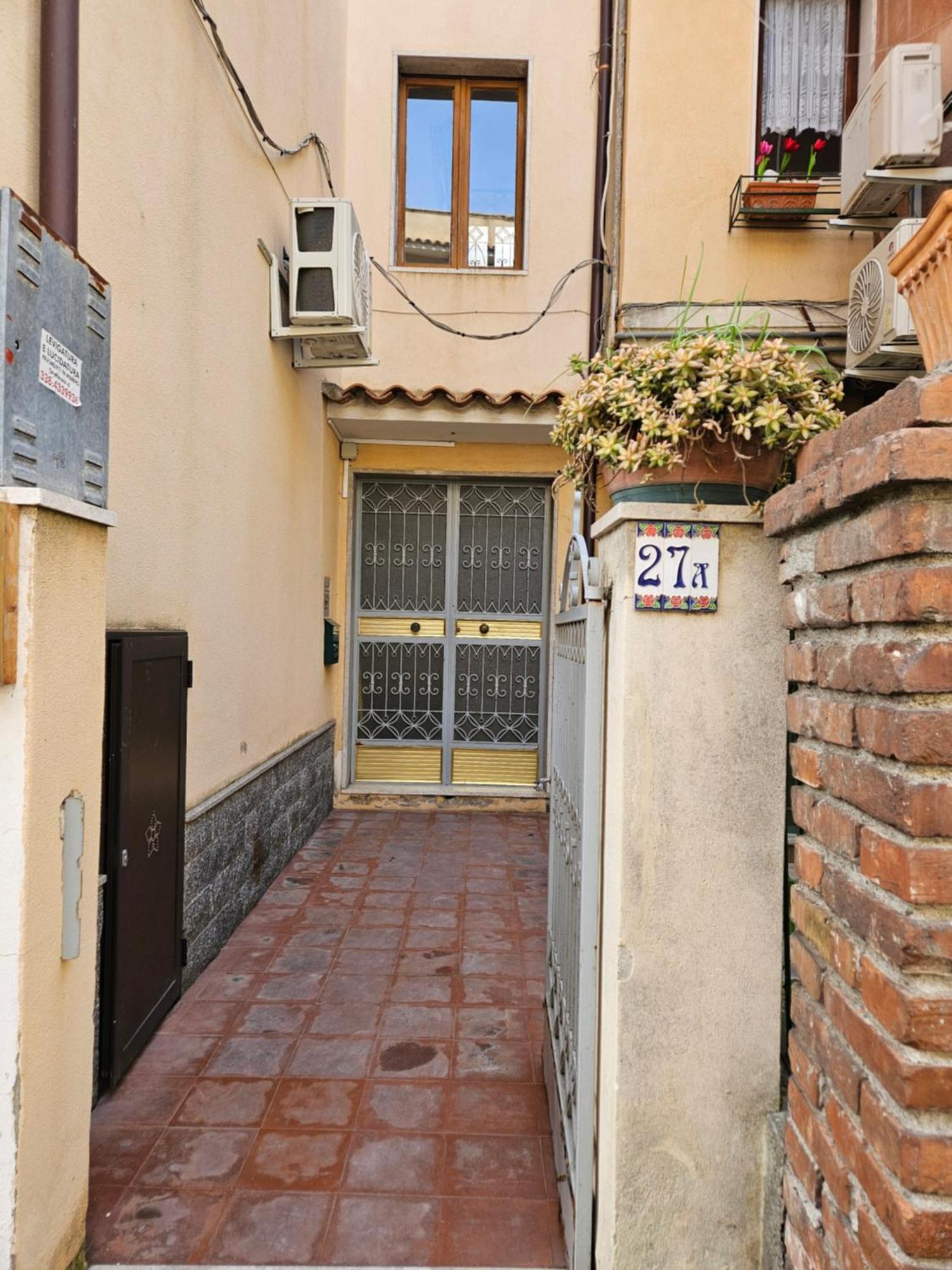 Porta Messina Rooms Таормина Экстерьер фото