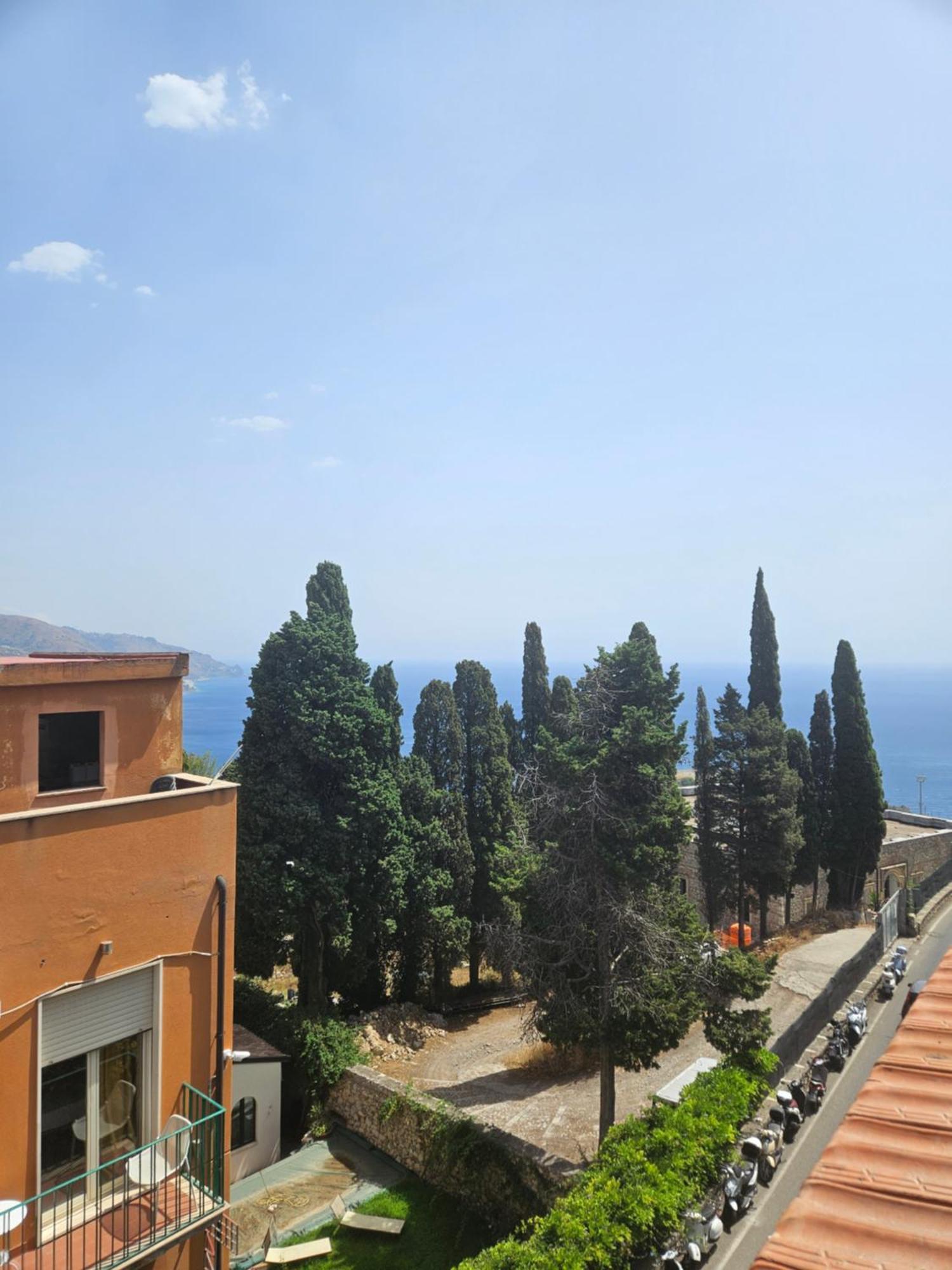 Porta Messina Rooms Таормина Экстерьер фото